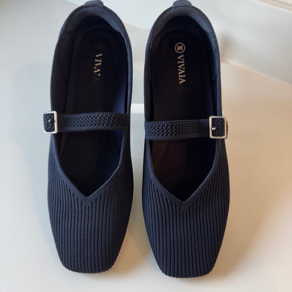 Vivaia Knit Navy Blue Mary Jane Flats Size 9